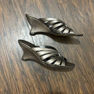 Donald J. Pliner Pewter Wedge Heel Size 8